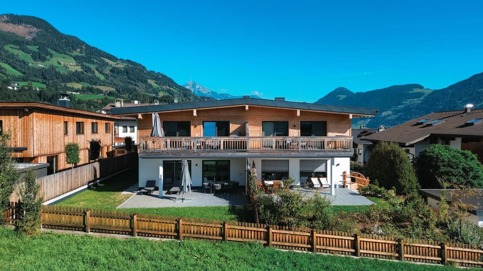 Isanora - Garden & Private Whirlpool By Alpenluxus Appartements Fuegen Exterior photo